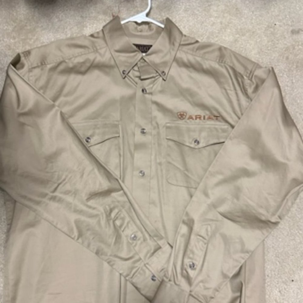 \Men's Ariat Team Shirt